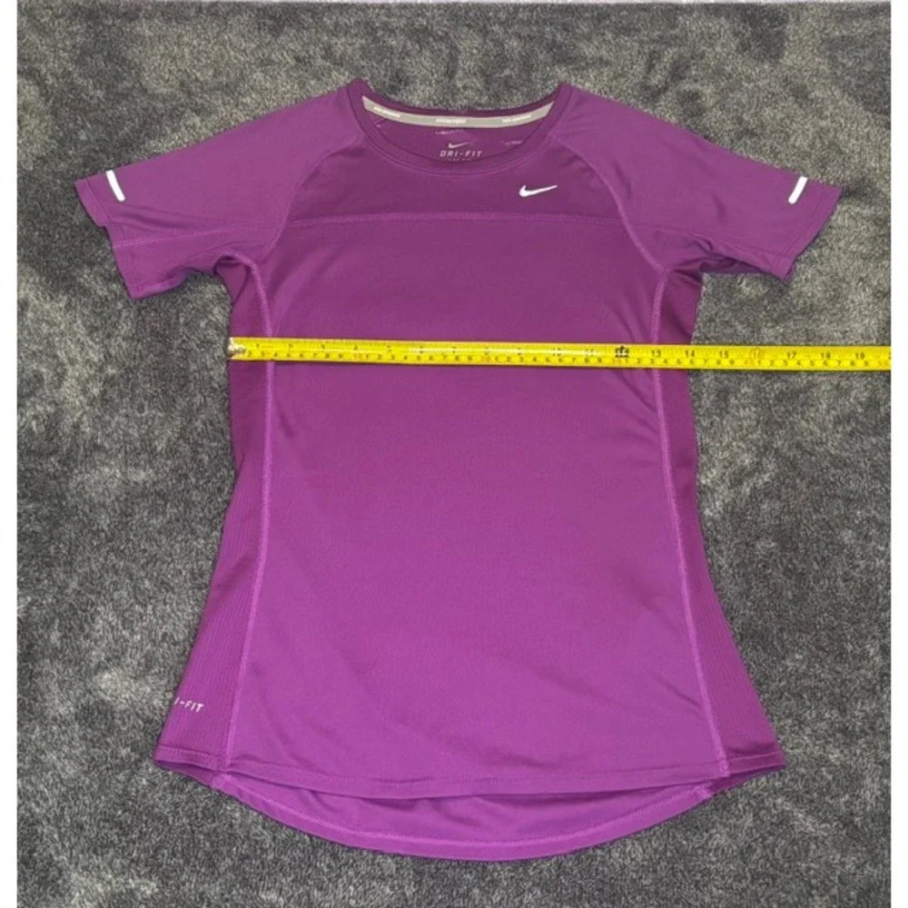 Nike Dri-FIT Women Running Shirt Magenta Purple‎ Short Sleeve Athletic Top XS